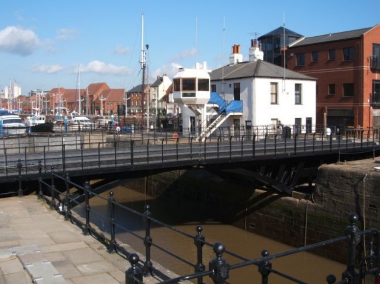 Wellington Street Swing Bridge (Image: Davy Markham)