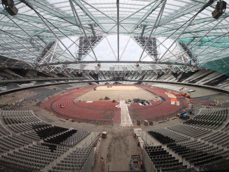 London Stadium roof erection completed.