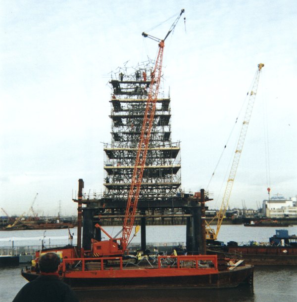 qc3_600.jpg (64475 bytes)