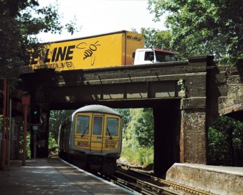 Bridge at London Road, Hackbridge