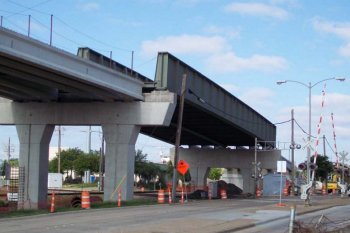 KCS/N. First Street Bridge during construction