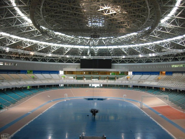 Internal view of the Gwangmyeong velodrome roof