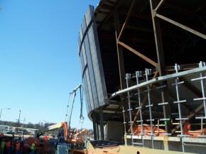 Erection of ribbon wall panels